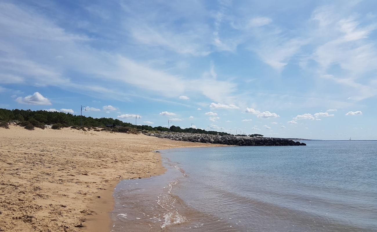 Plage de la Palmyre'in fotoğrafı beyaz kum yüzey ile
