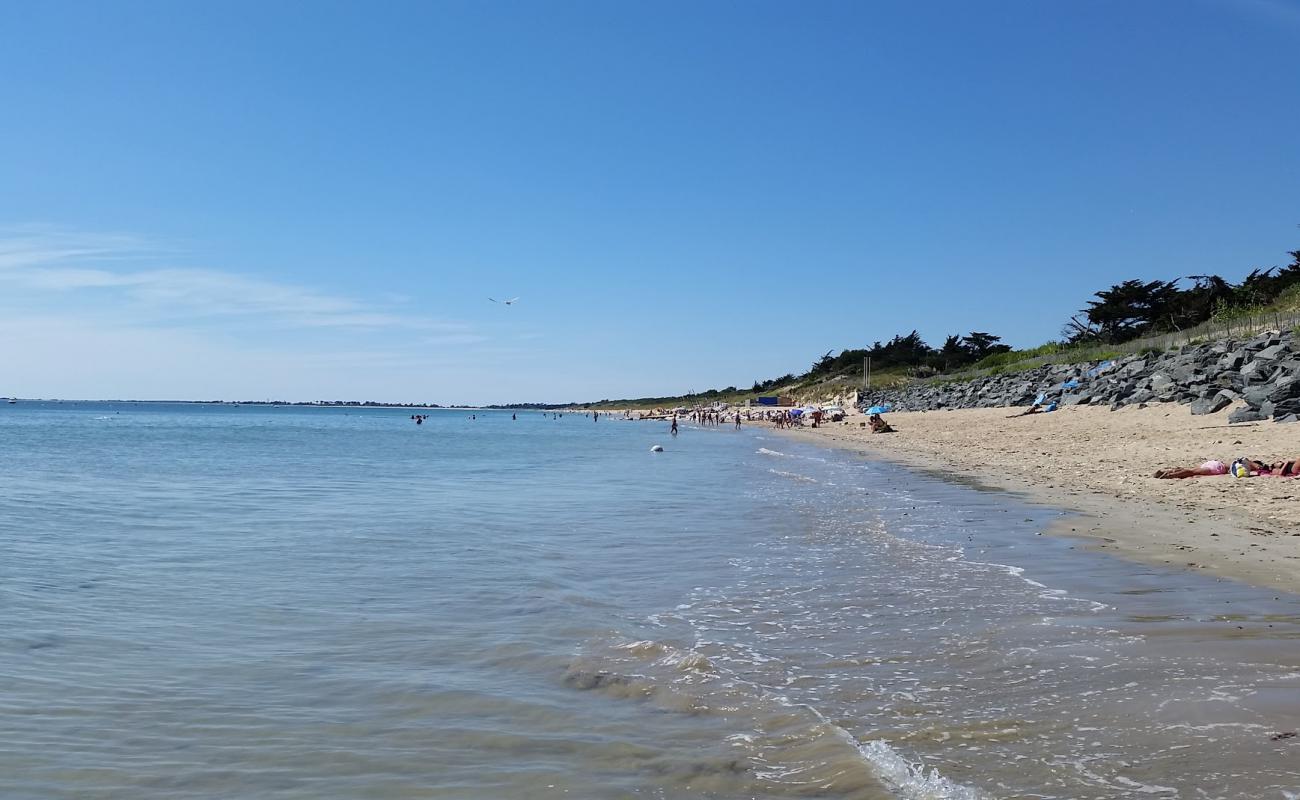 Peu Ragot beach'in fotoğrafı açık bej kum yüzey ile