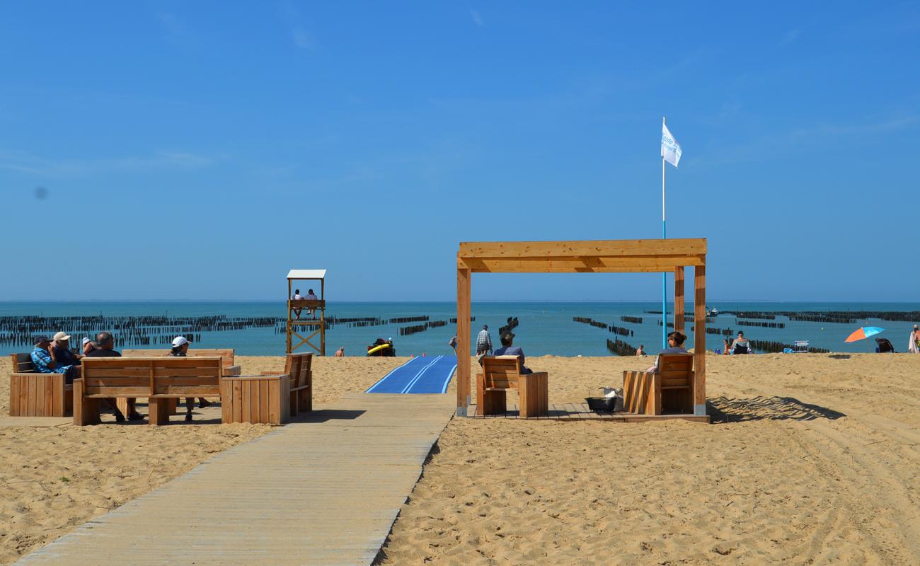 Belugas beach'in fotoğrafı parlak kum yüzey ile