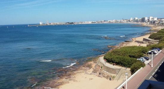 Seagull Club beach