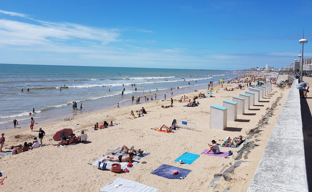 Plage des Demoiselles'in fotoğrafı açık bej kum yüzey ile
