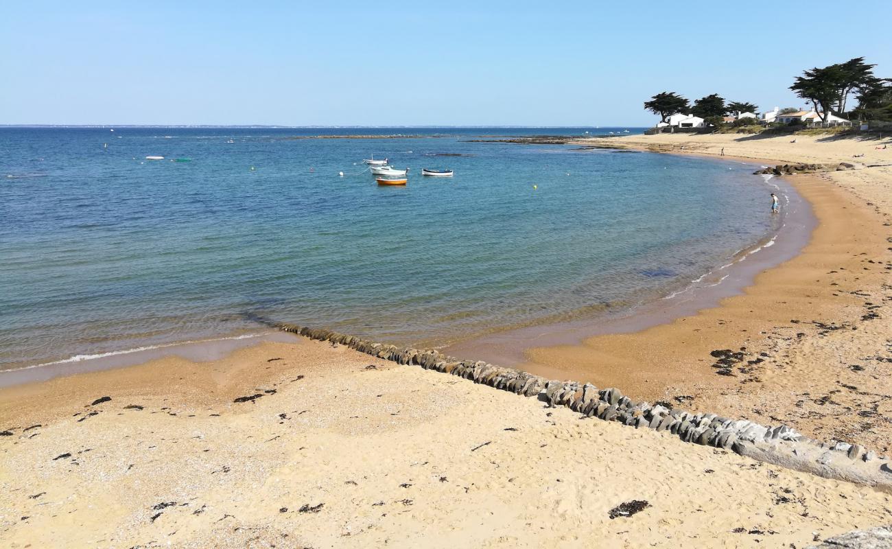 Madeleine beach'in fotoğrafı beyaz kum yüzey ile