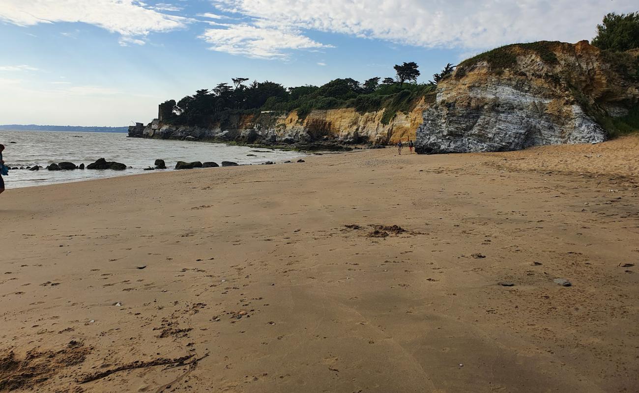 Edgar Maxence beach'in fotoğrafı açık bej kum yüzey ile