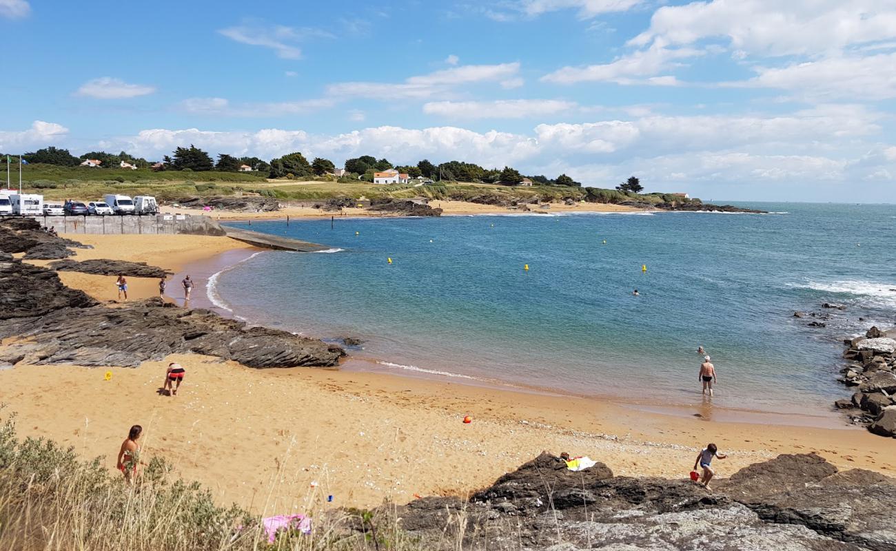 Portmain beach'in fotoğrafı açık bej kum yüzey ile