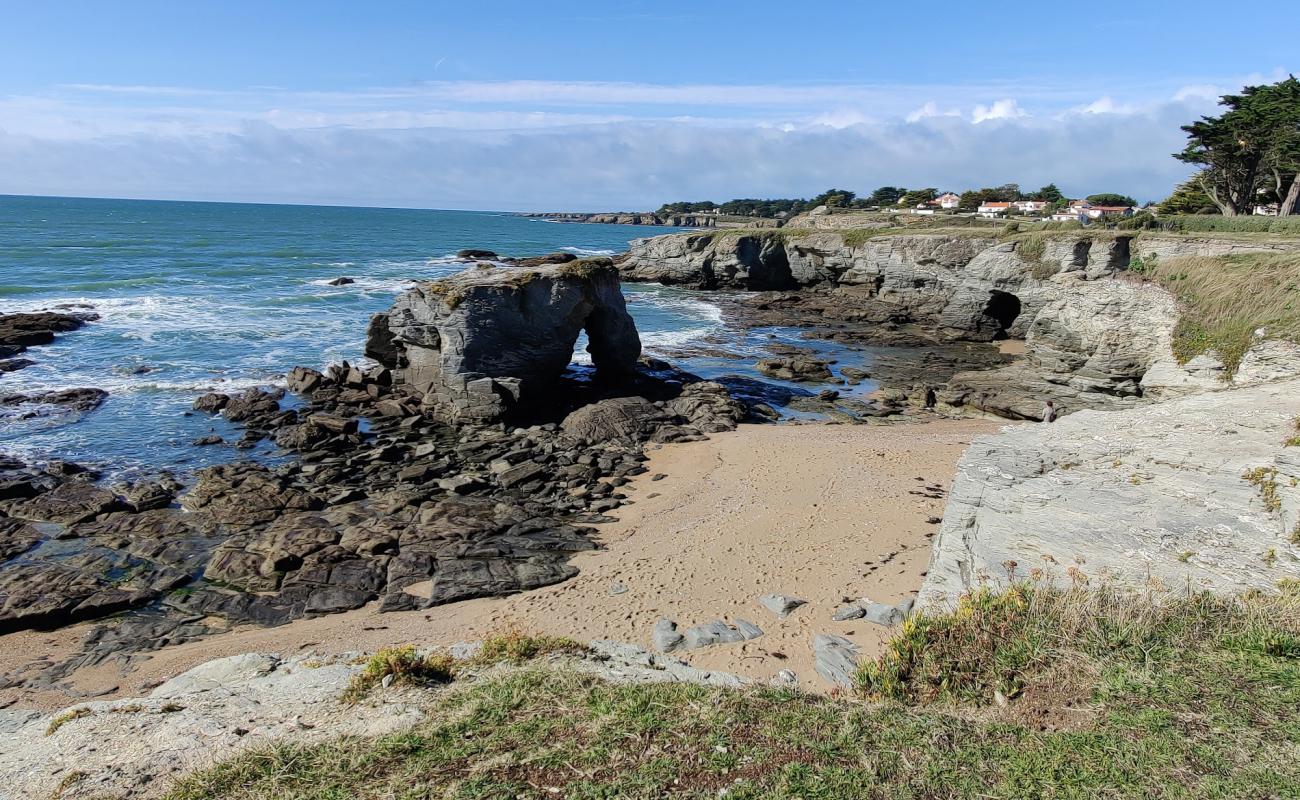 Chatelets beach'in fotoğrafı beton kapak yüzey ile