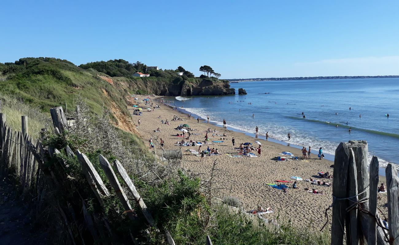 Gohaud beach'in fotoğrafı parlak kum yüzey ile