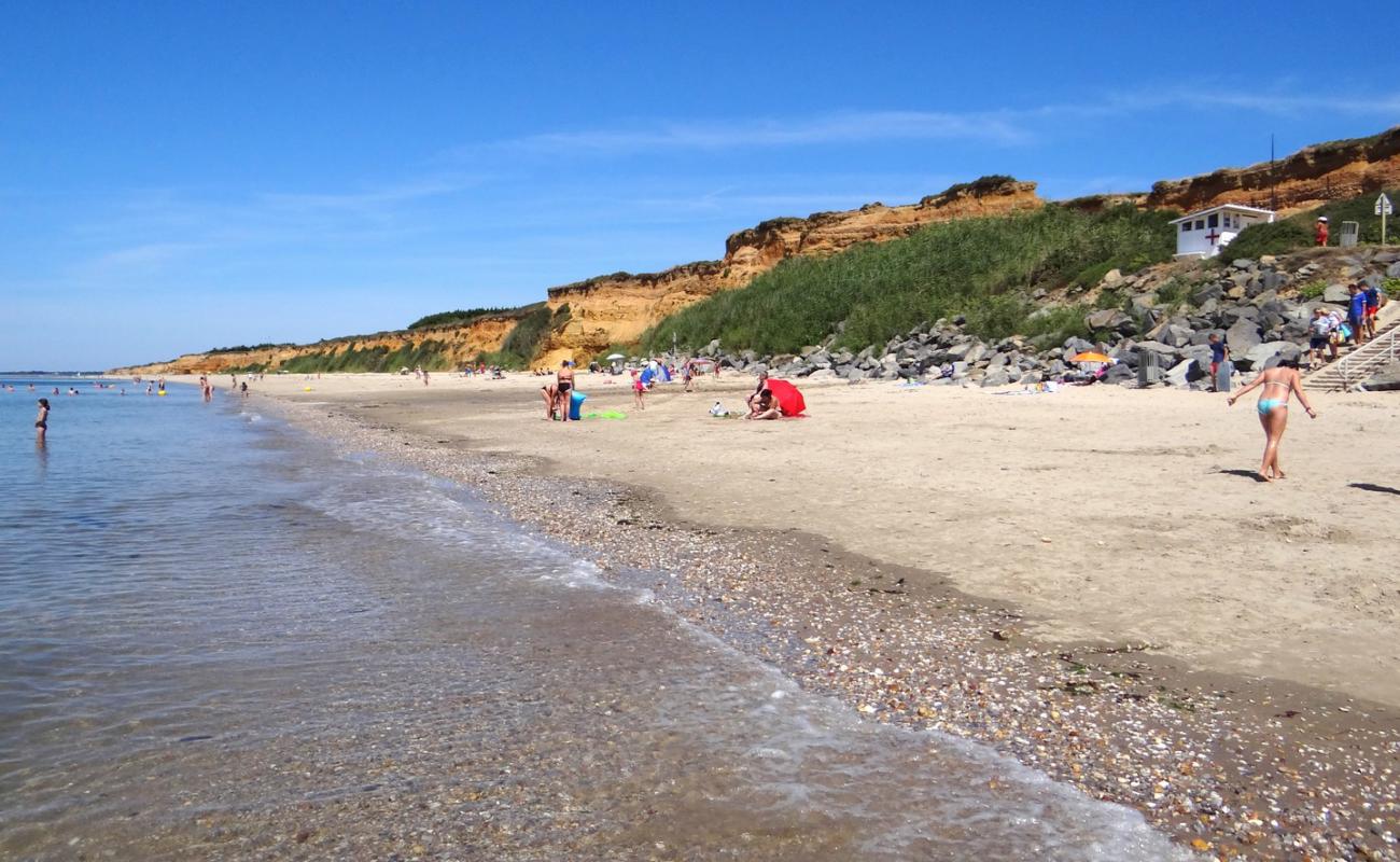 Plage de la Mine d'Or'in fotoğrafı parlak kum yüzey ile