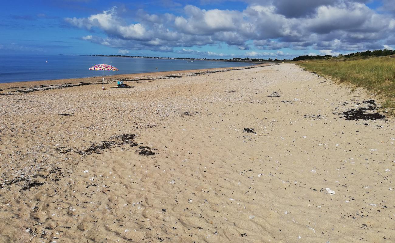 Plage de Kervoyal'in fotoğrafı çakıl ile kum yüzey ile