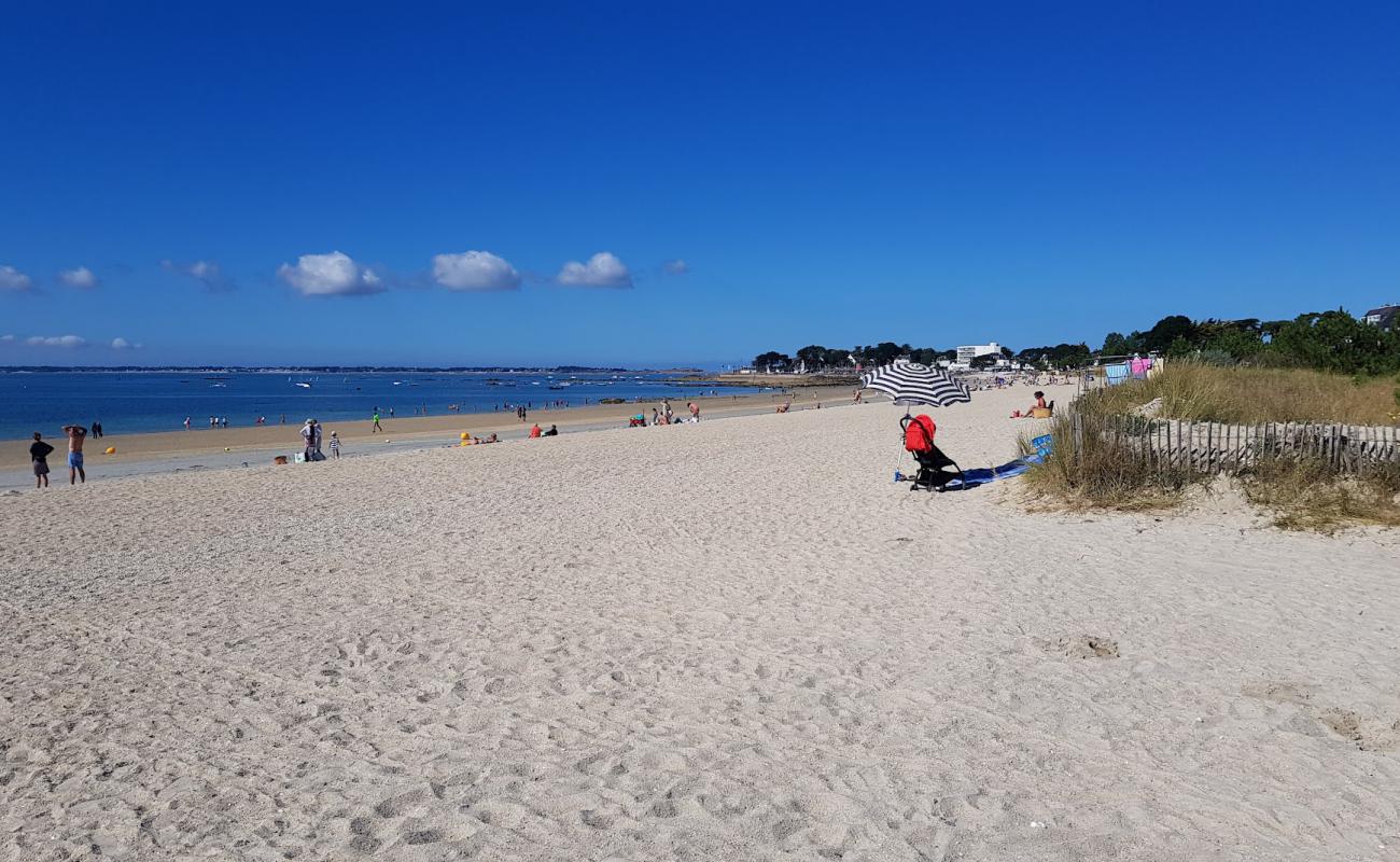 Plage de Carnac'in fotoğrafı parlak kum yüzey ile