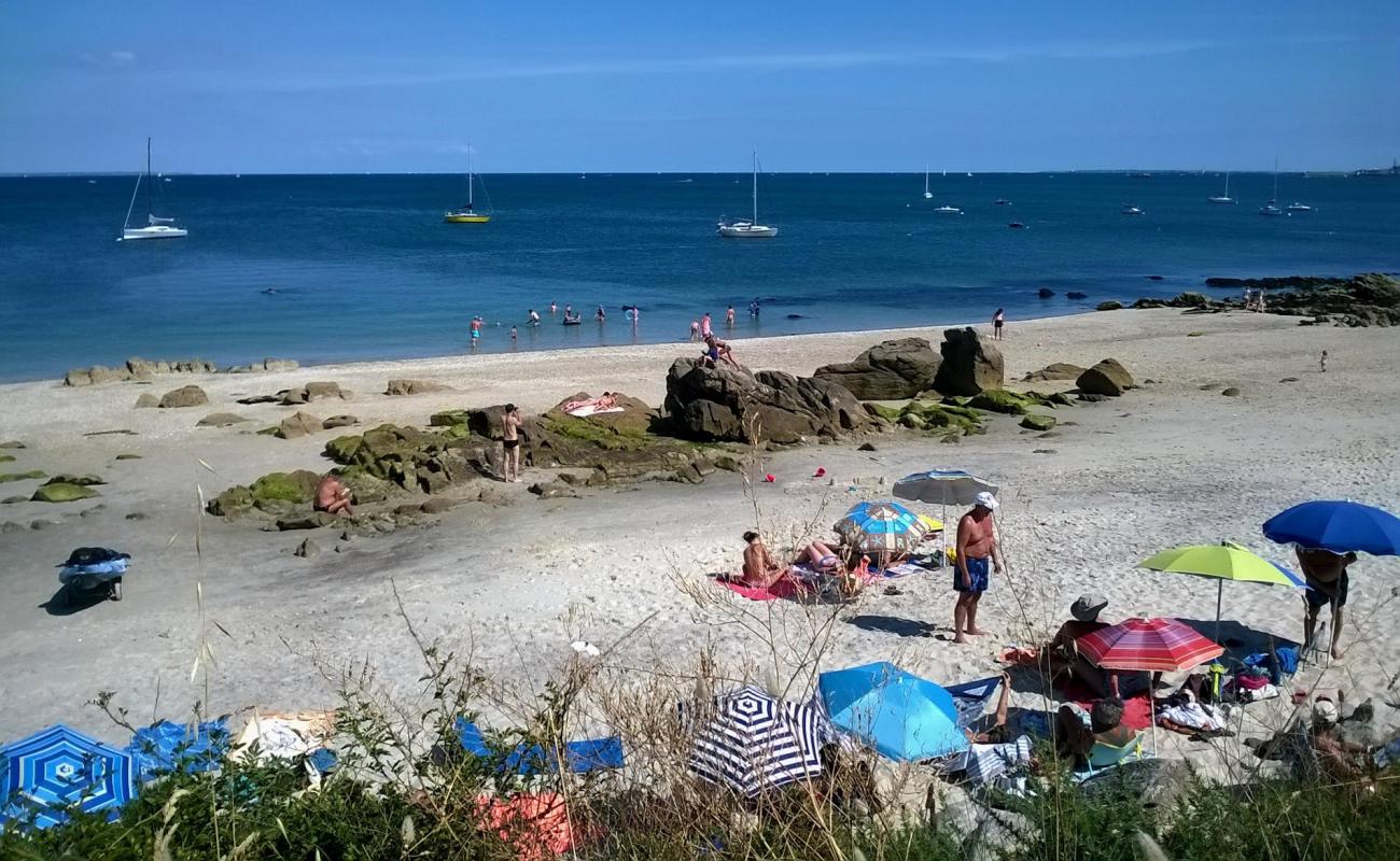 Plage du Drehen'in fotoğrafı açık bej kum yüzey ile