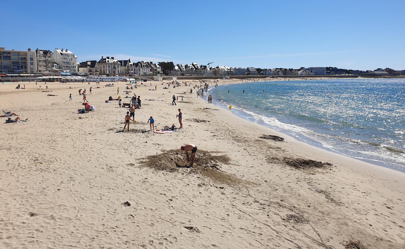 Plage Quiberon'in fotoğrafı açık bej kum yüzey ile