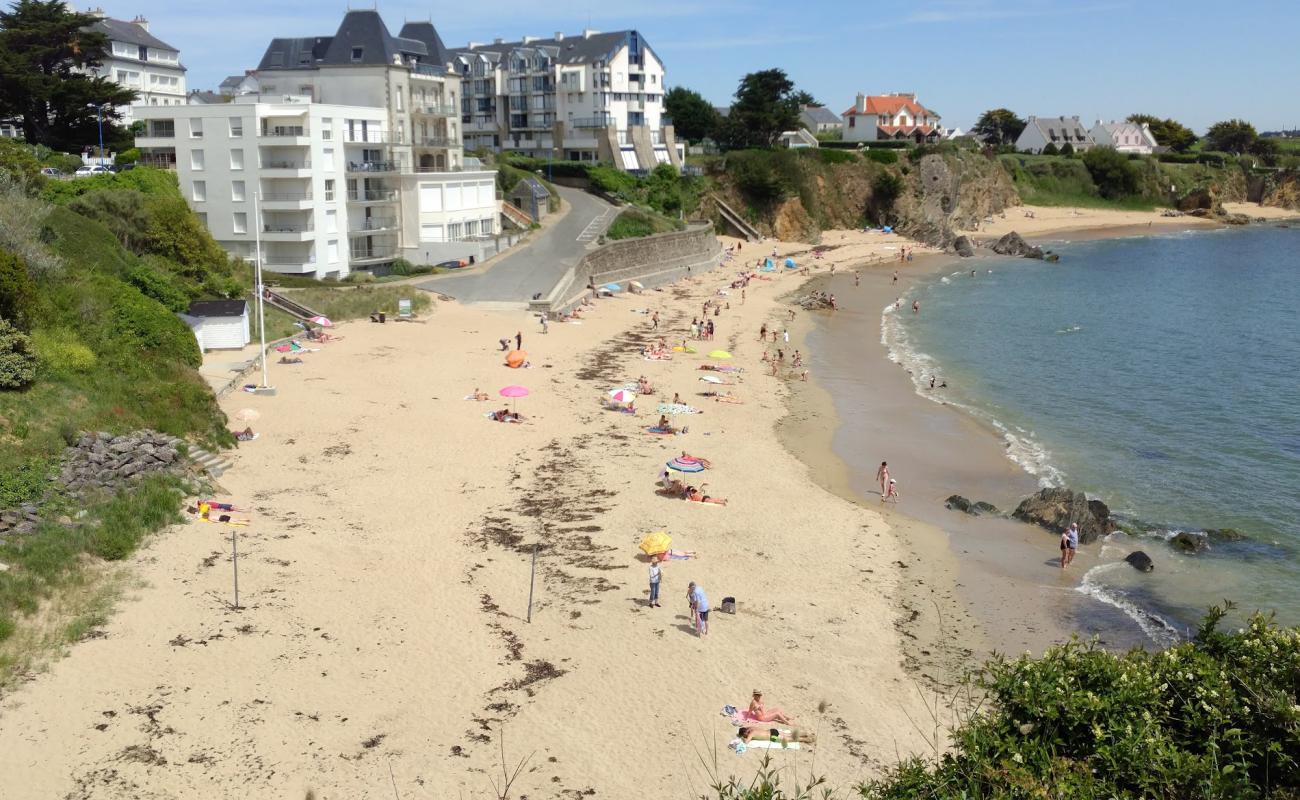 Plage des Grands Sables'in fotoğrafı parlak kum yüzey ile