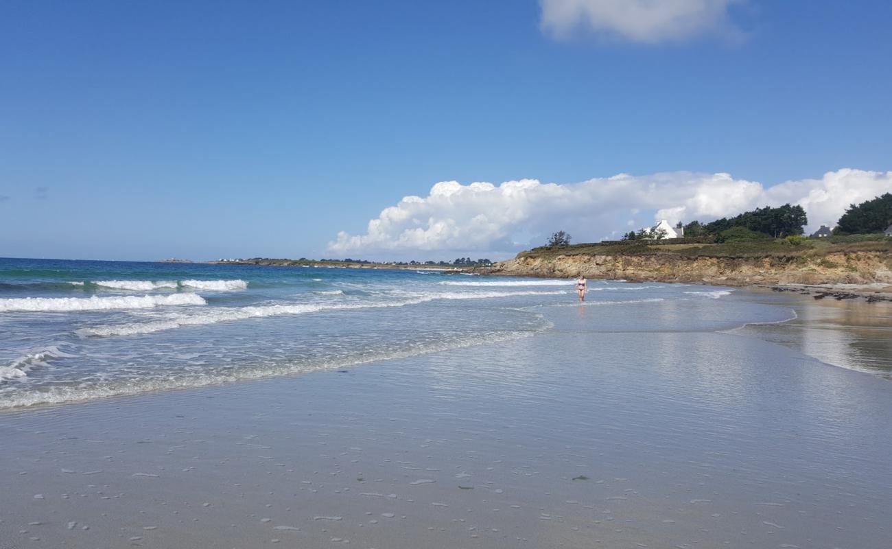 Plage de Dourveil'in fotoğrafı açık bej kum yüzey ile