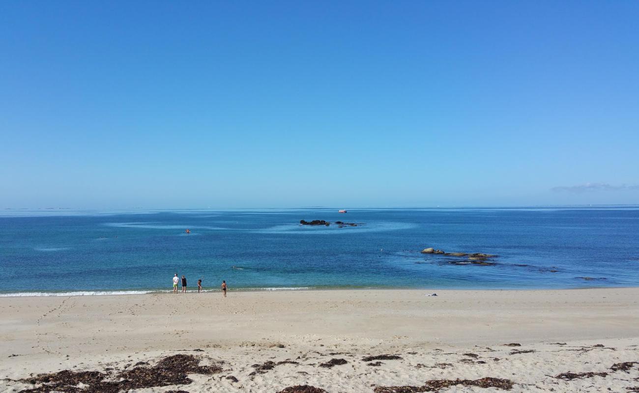 Plage de Kerlaeren'in fotoğrafı açık bej kum yüzey ile