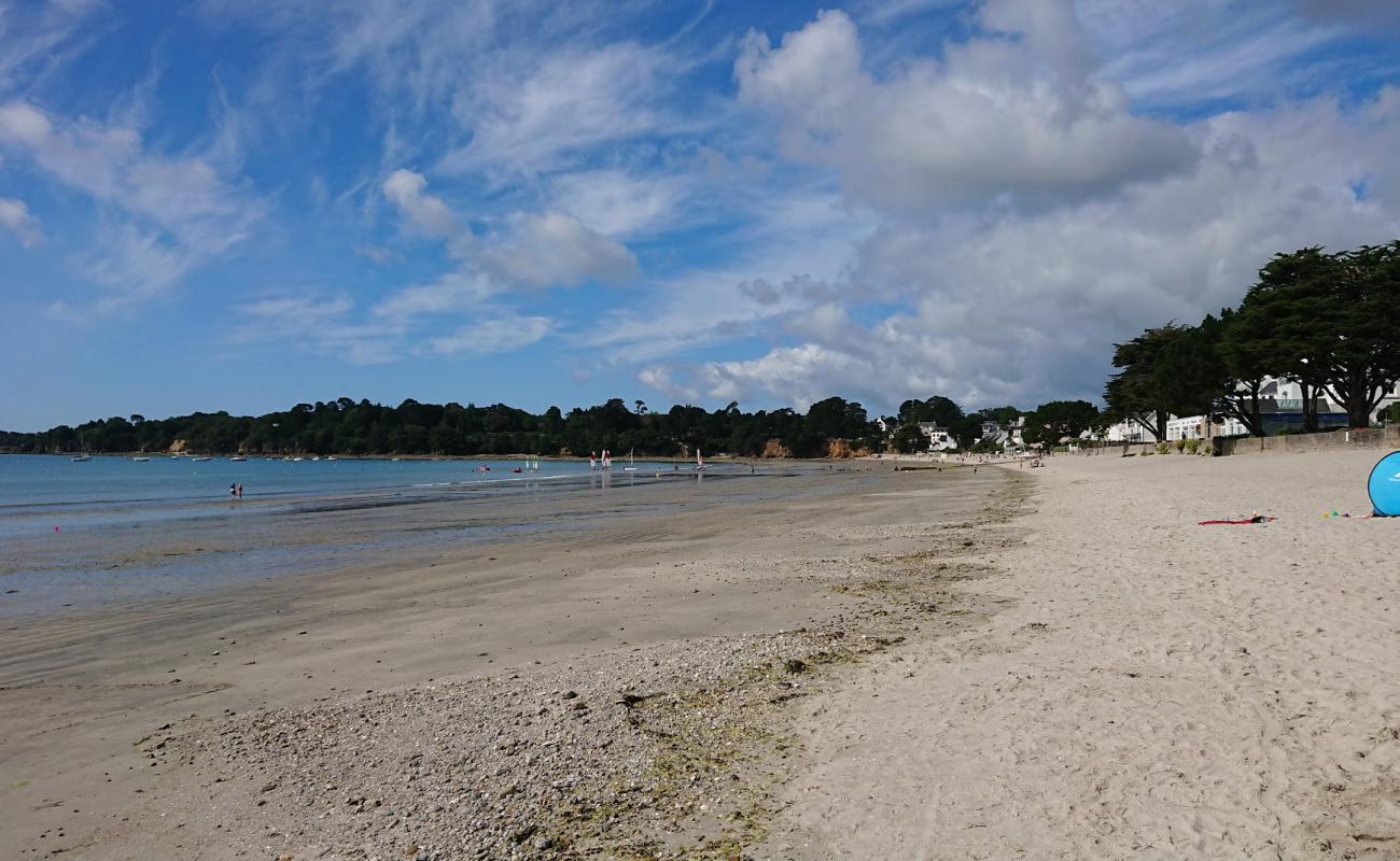Plage du Cap Coz'in fotoğrafı açık bej kum yüzey ile