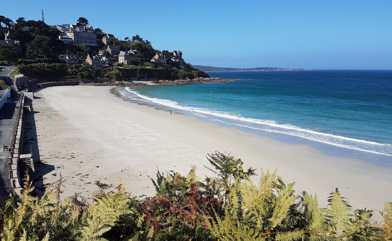 Plage de Trestrignel'in fotoğrafı açık bej kum yüzey ile
