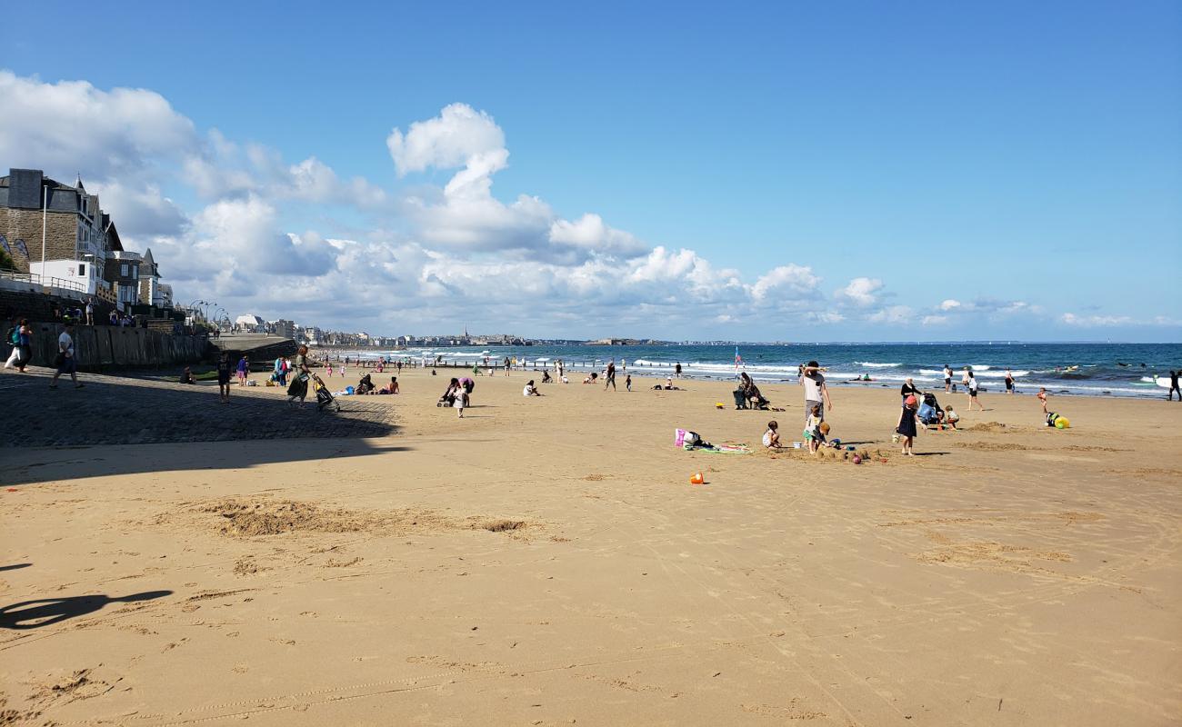 Plage de Rochebonne'in fotoğrafı parlak kum yüzey ile