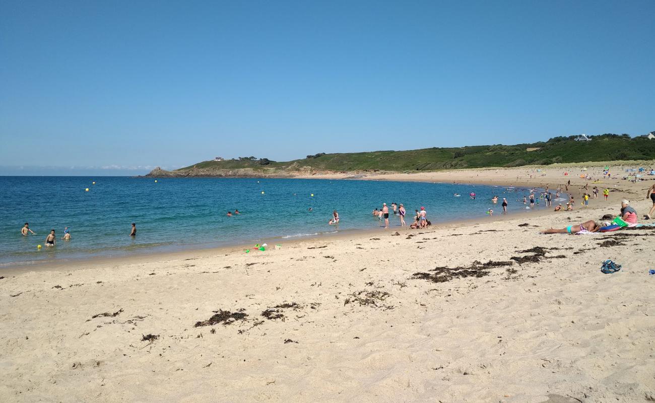 Plage du Verger'in fotoğrafı parlak kum yüzey ile