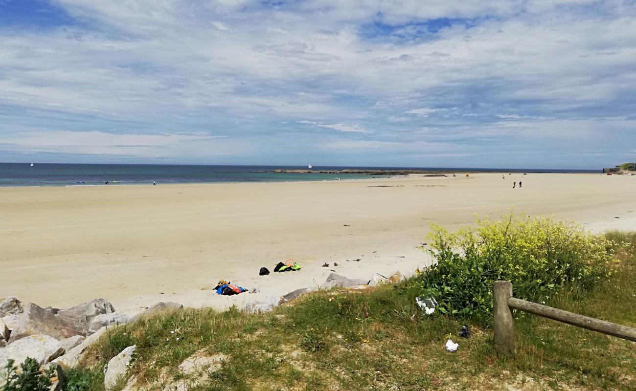 Plage Les Dunes'in fotoğrafı parlak kum yüzey ile