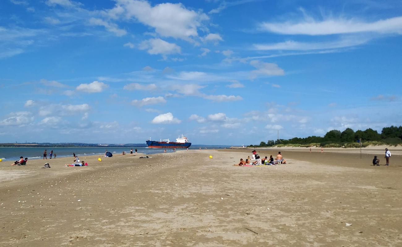 Plage du Butin'in fotoğrafı parlak kum yüzey ile