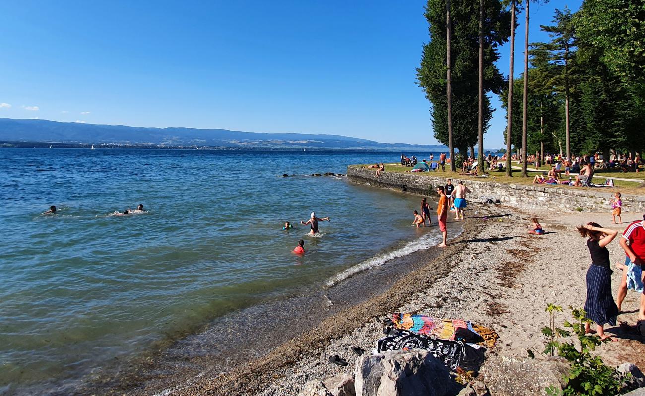 Plage de Tougues'in fotoğrafı gri ince çakıl taş yüzey ile