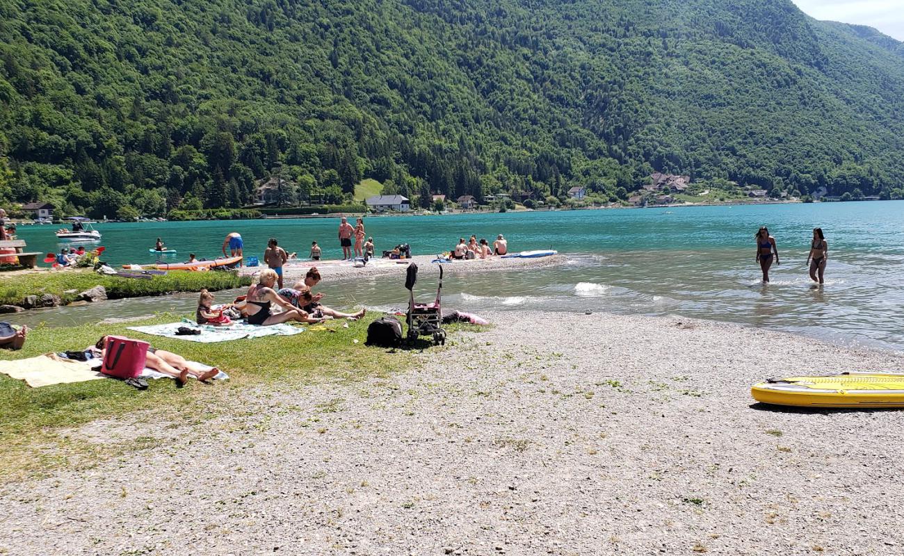 Plage d'Angon'in fotoğrafı küçük gri çakıllar yüzey ile