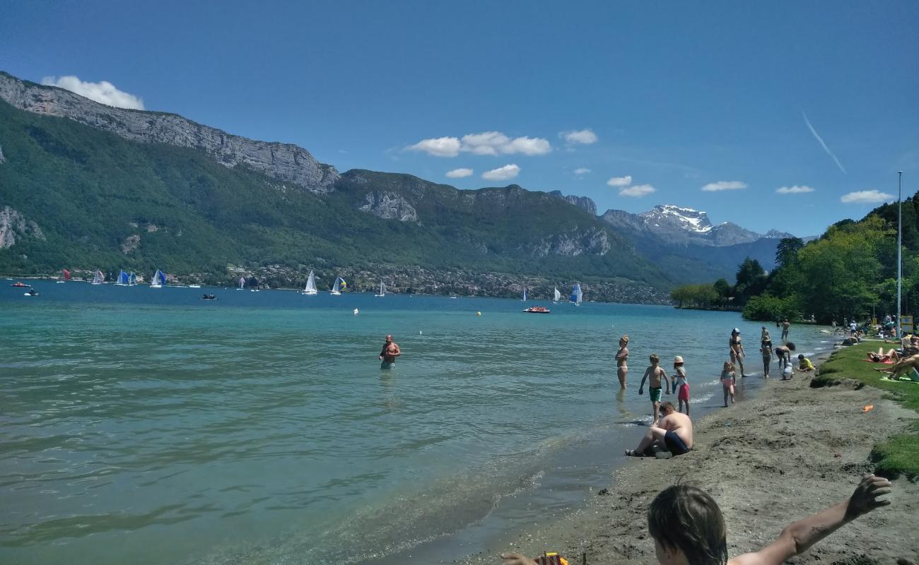 Plage des Marquisats'in fotoğrafı gri ince çakıl taş yüzey ile