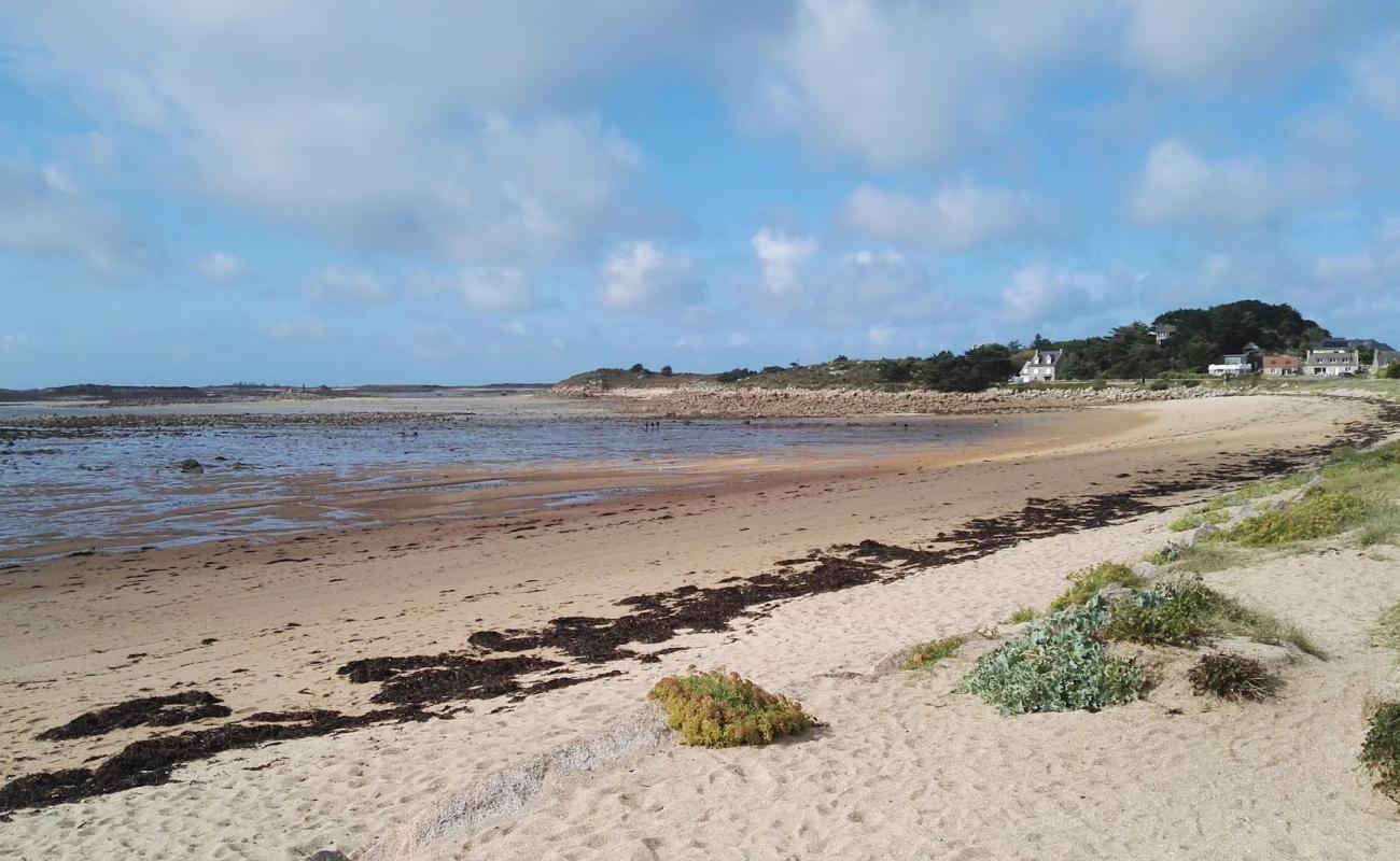 Plage de Goas Treiz'in fotoğrafı açık bej kum yüzey ile