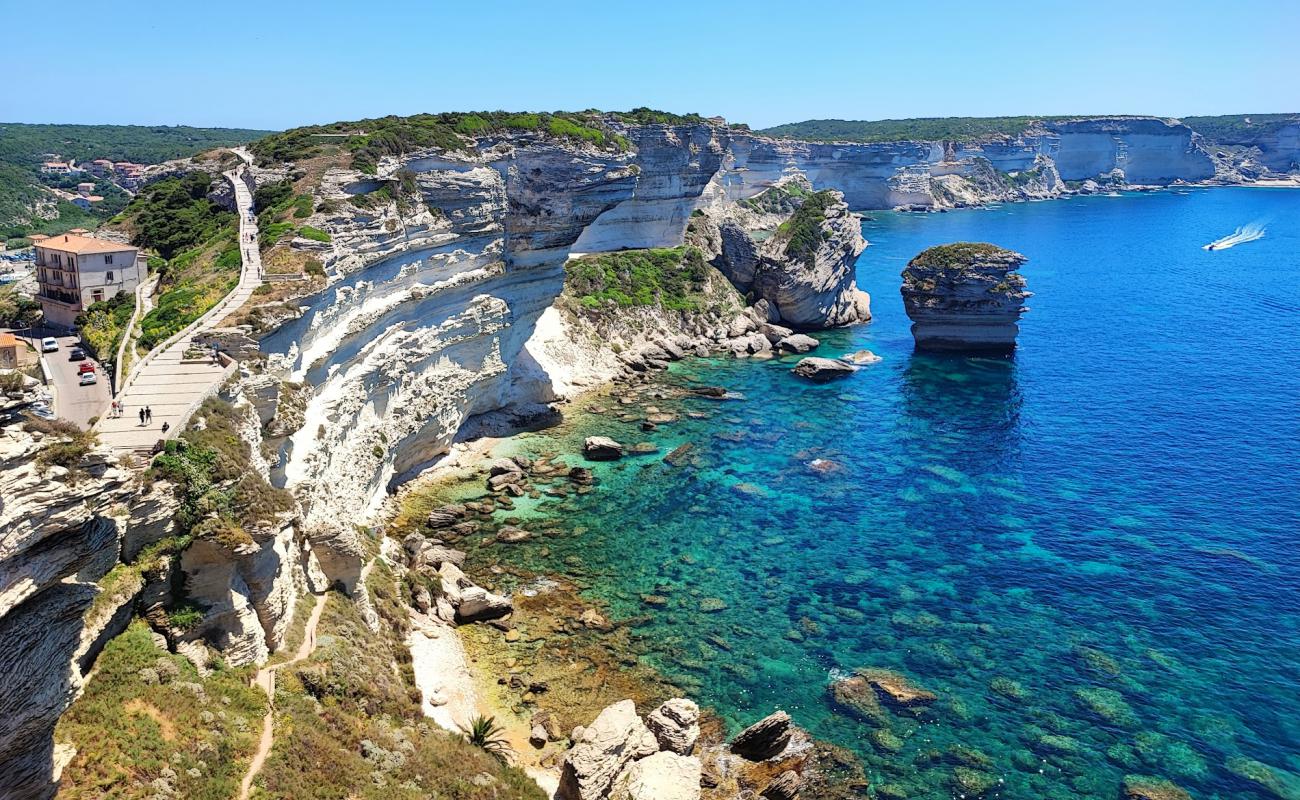 Plage de Saint Roch'in fotoğrafı kayalık arazi yüzey ile