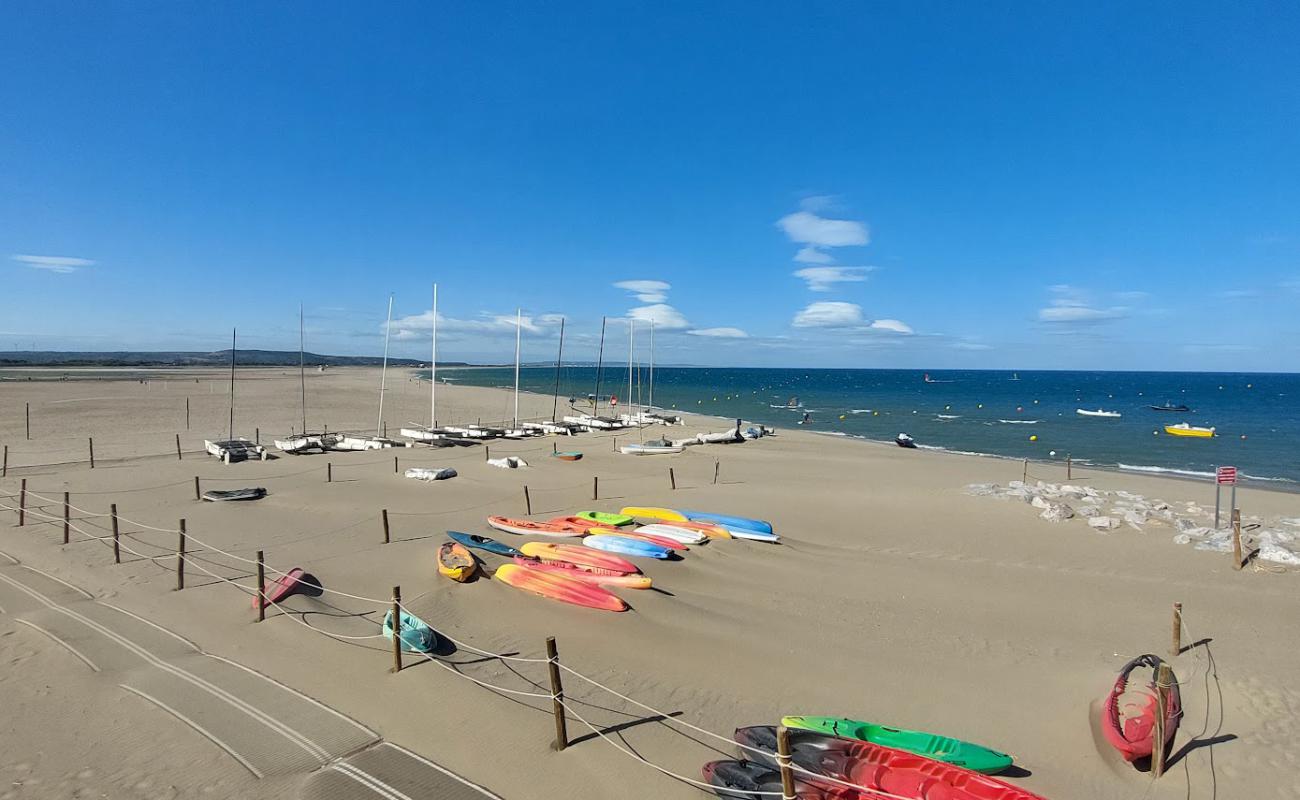 Plage de la Franqui'in fotoğrafı açık bej kum yüzey ile
