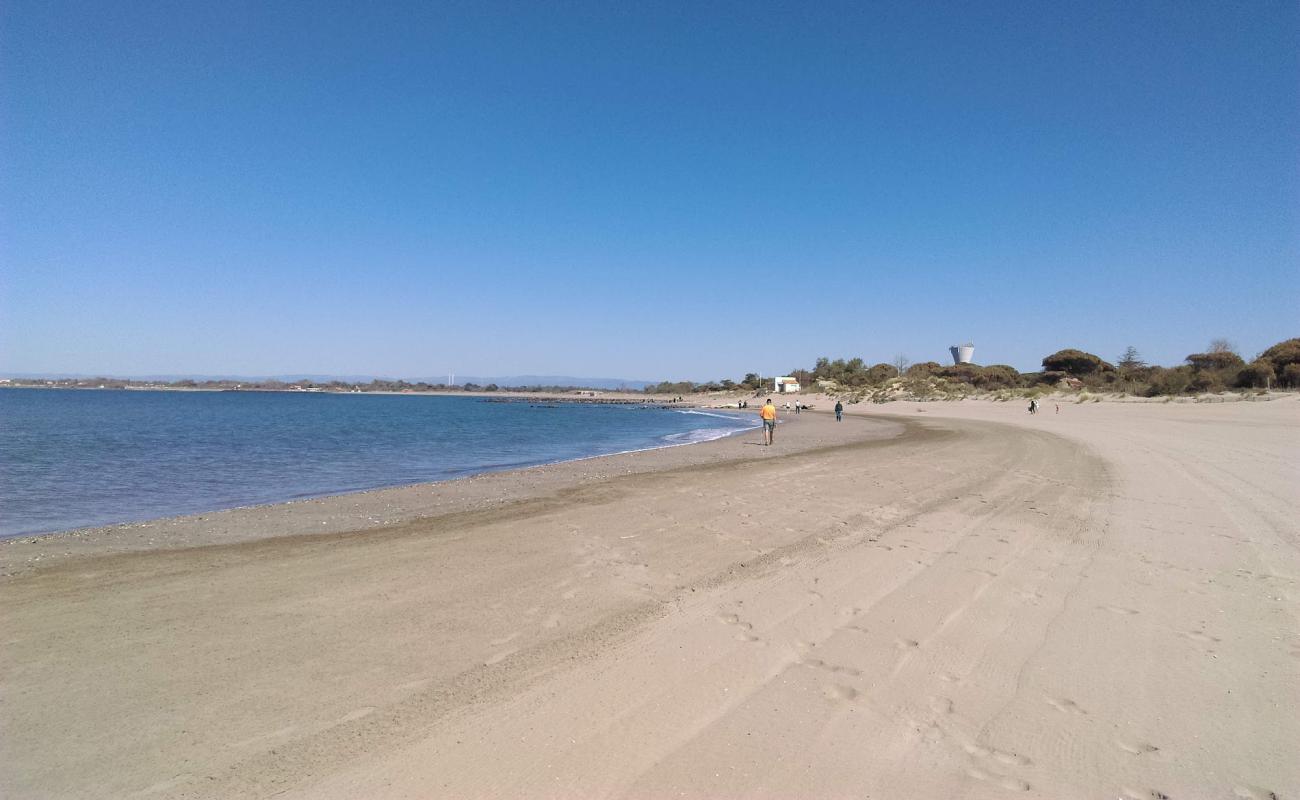 Plage du Grau d'Agde'in fotoğrafı açık bej kum yüzey ile