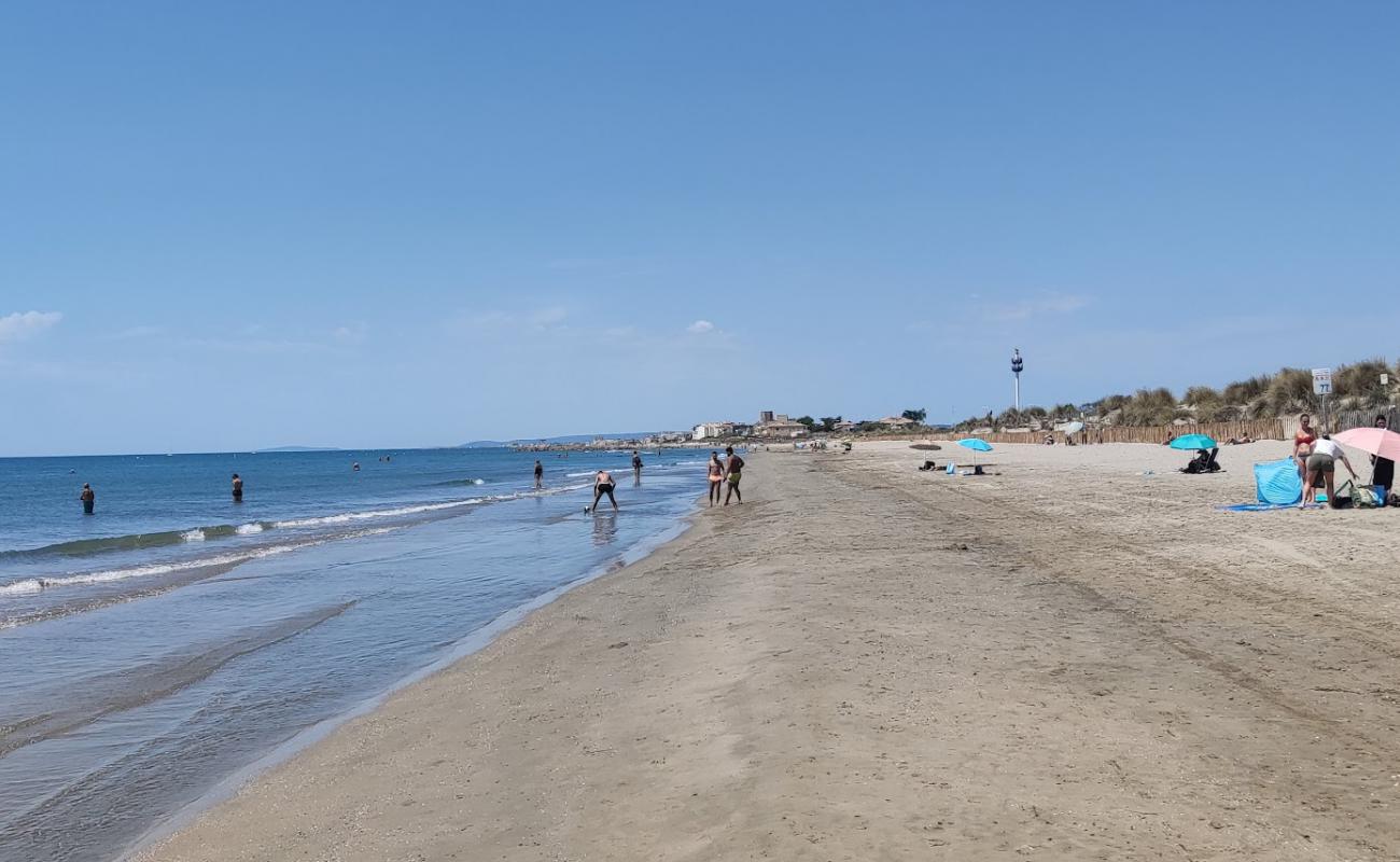 Plage du Grand Travers'in fotoğrafı açık bej kum yüzey ile