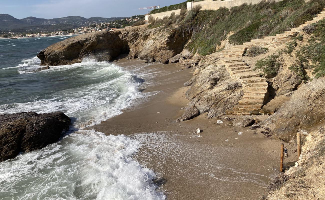 Plage Antoine Baptiste'in fotoğrafı parlak kum yüzey ile