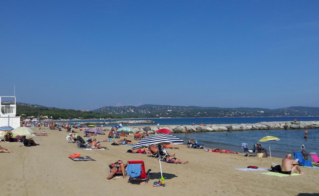 Plage du Centre-ville'in fotoğrafı açık bej kum yüzey ile