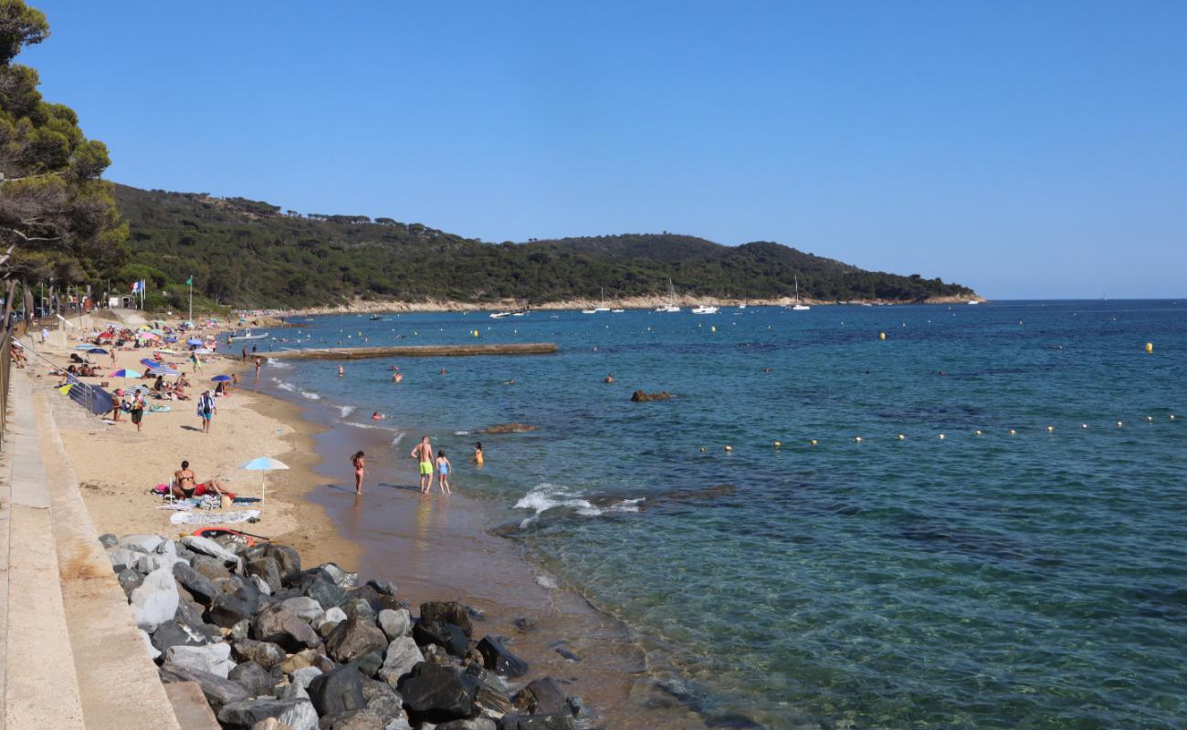 Plage de Gigaro'in fotoğrafı açık bej kum yüzey ile