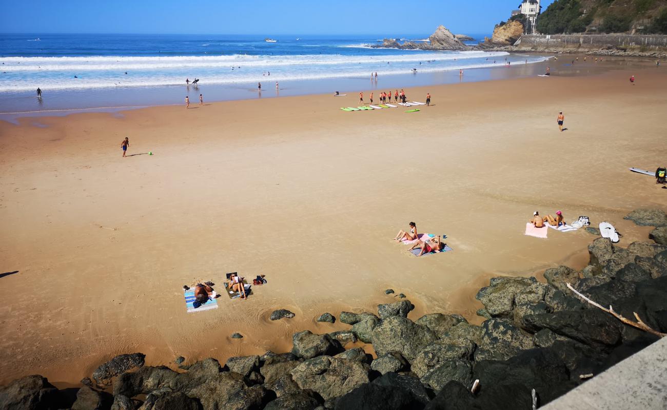 Plage de la Cote des Basques'in fotoğrafı açık bej kum yüzey ile