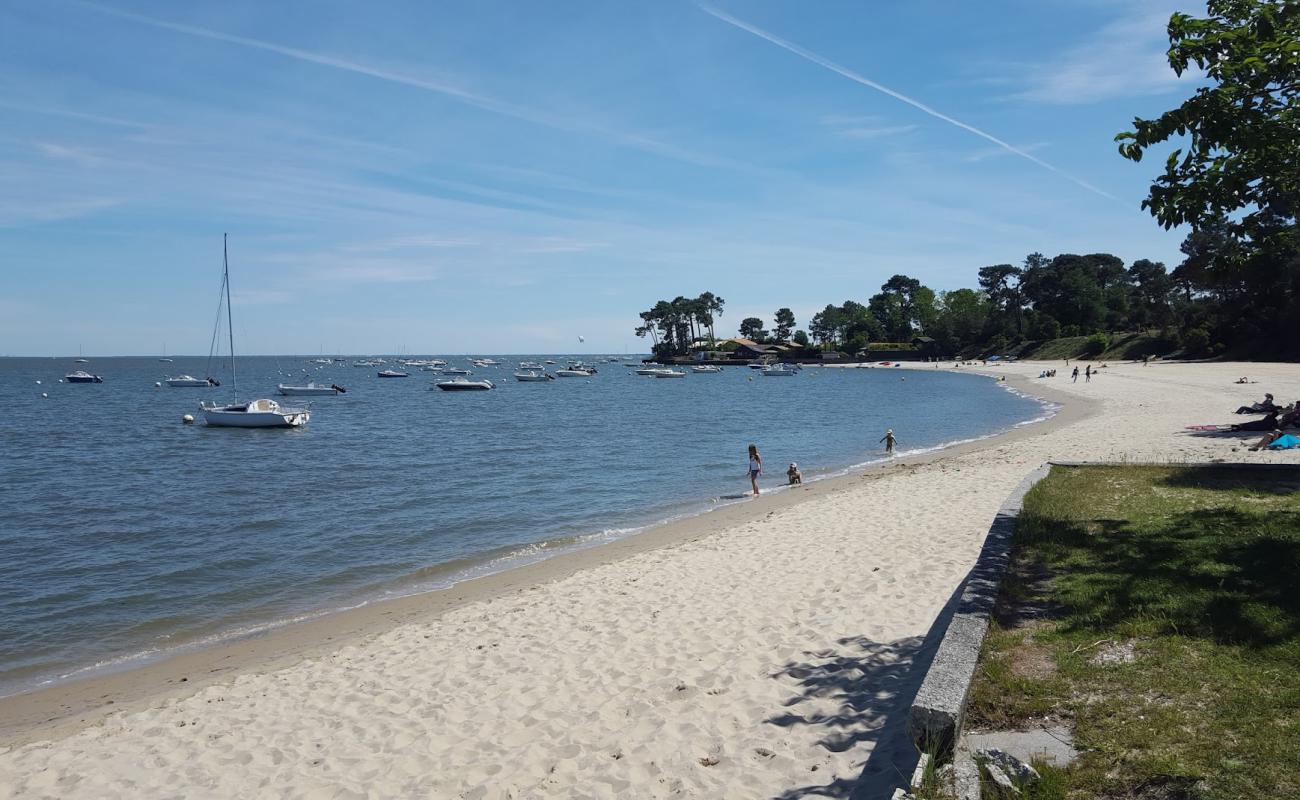 Plage des Pastourelles'in fotoğrafı açık bej kum yüzey ile
