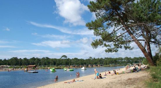 Plage Les Viviers Beach