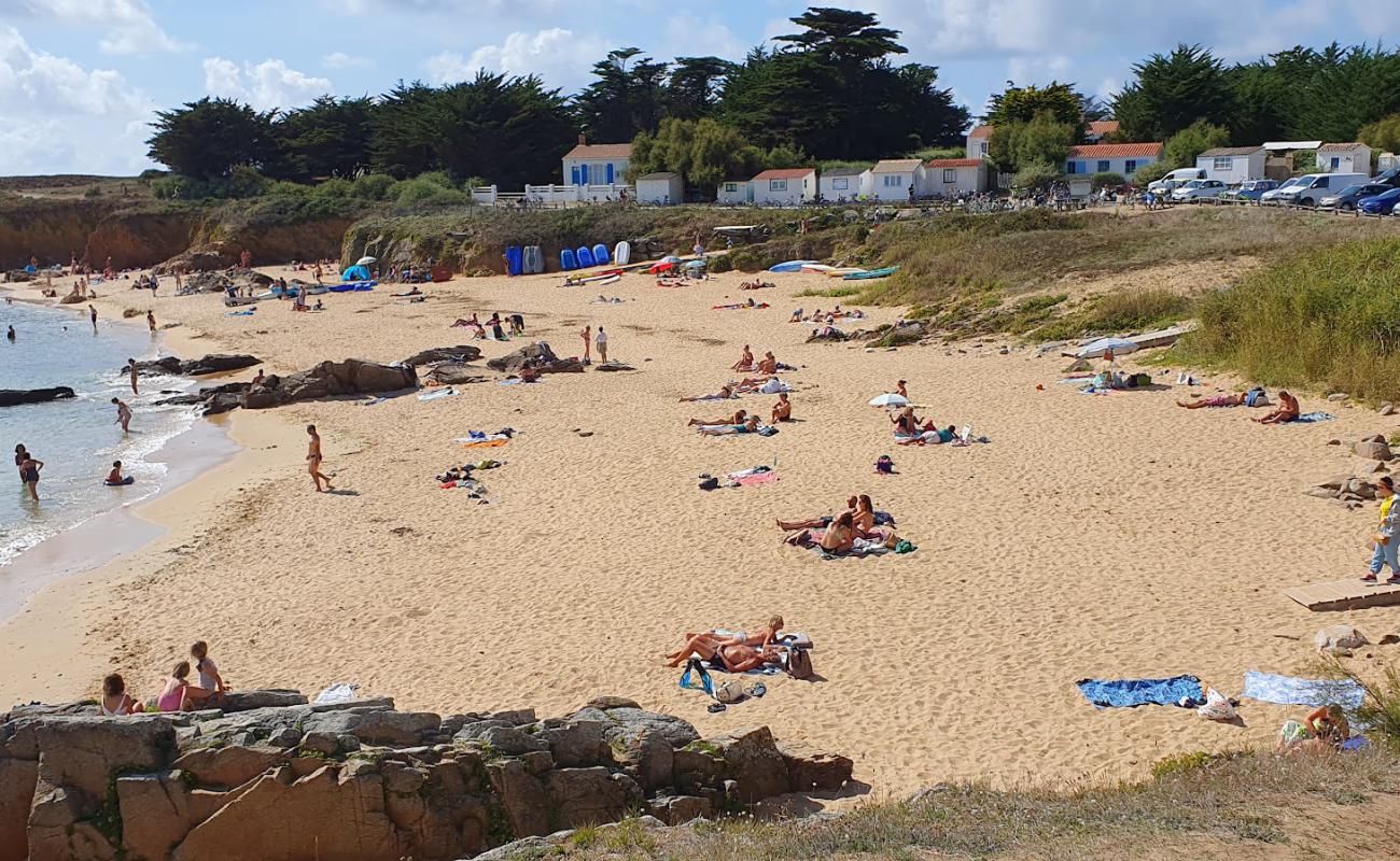 Plage des Sabias'in fotoğrafı parlak kum yüzey ile