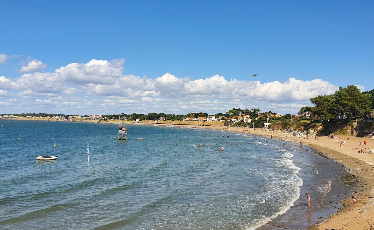 Plage du Cormier'in fotoğrafı parlak kum yüzey ile