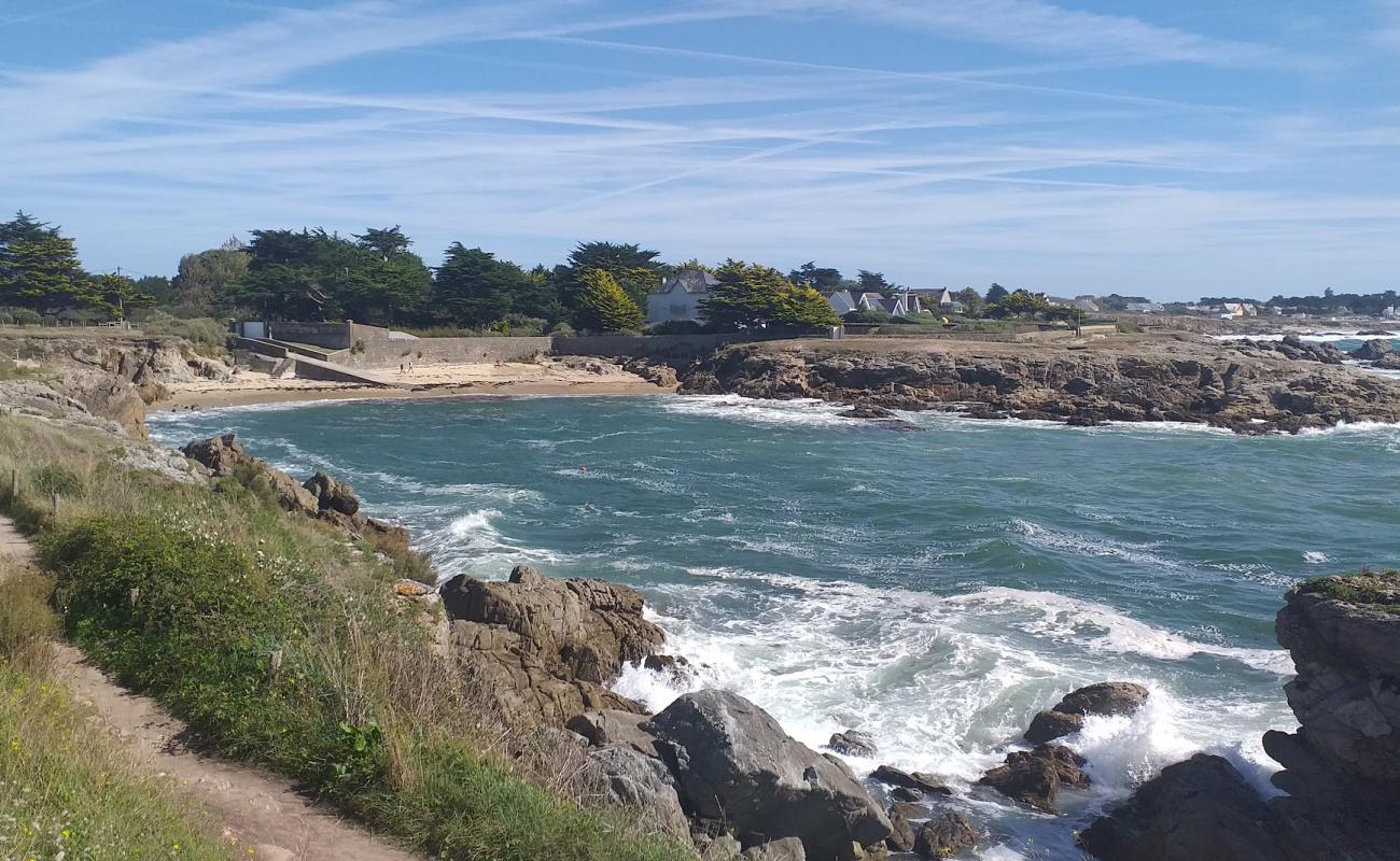 Plage du Dervin'in fotoğrafı parlak kum yüzey ile