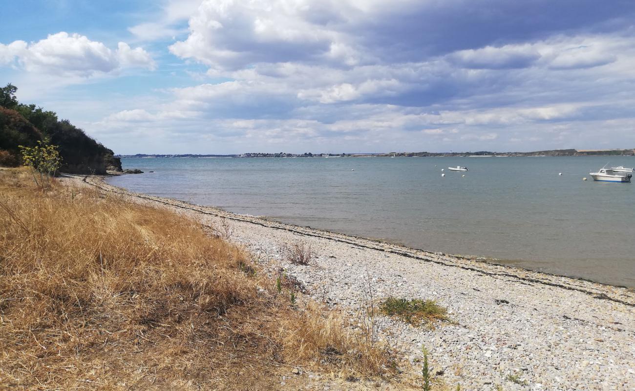Plage de Men Armor'in fotoğrafı küçük bej çakıl yüzey ile