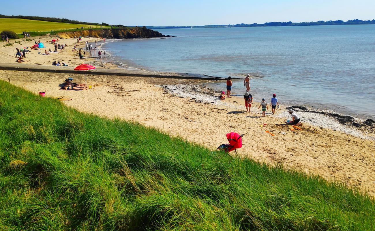 Plage des Granges'in fotoğrafı parlak kum yüzey ile