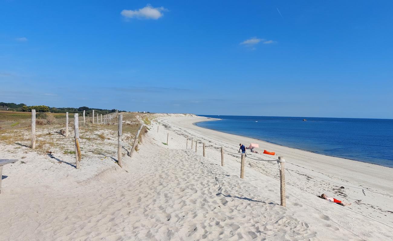 Plage de Skividen'in fotoğrafı parlak kum yüzey ile