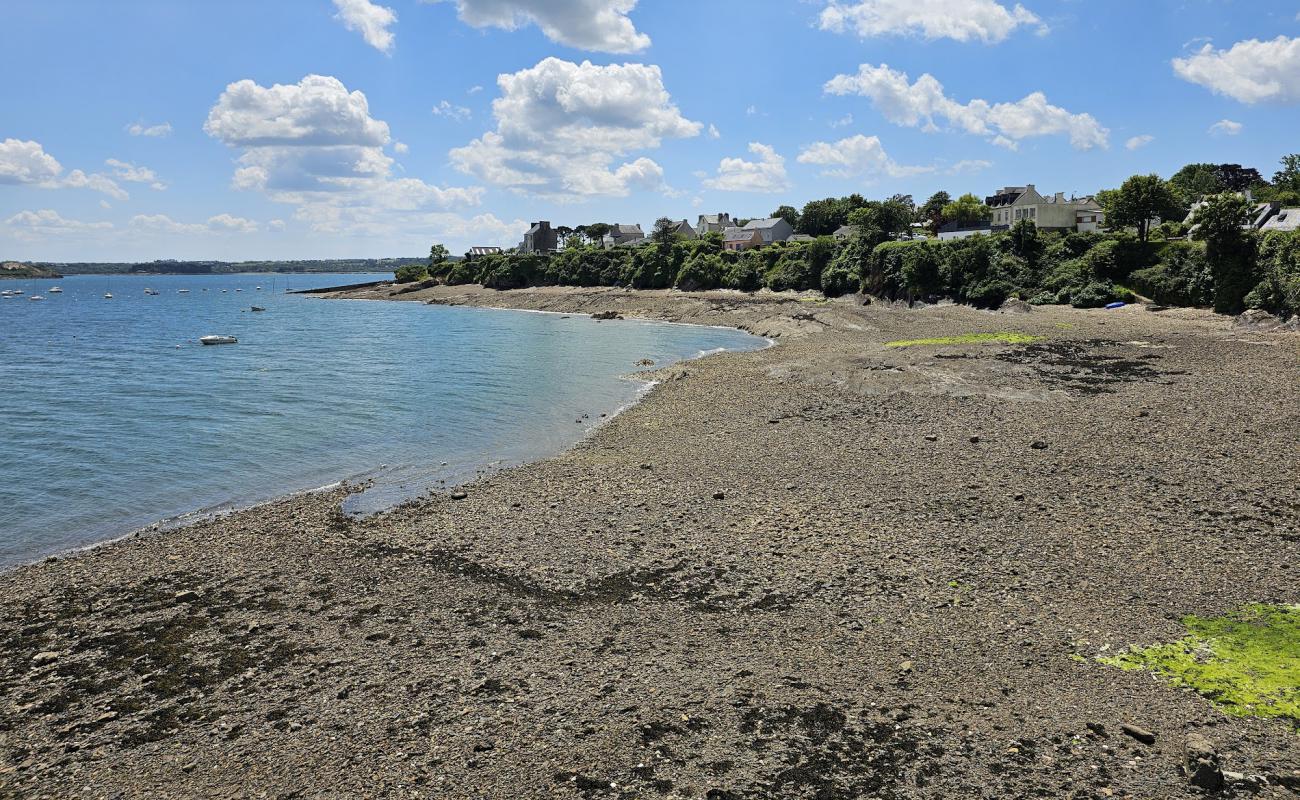 Plage de Roscanvel'in fotoğrafı taşlı kum yüzey ile