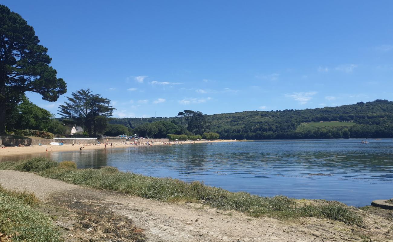 Plage du Douvez'in fotoğrafı parlak kum yüzey ile