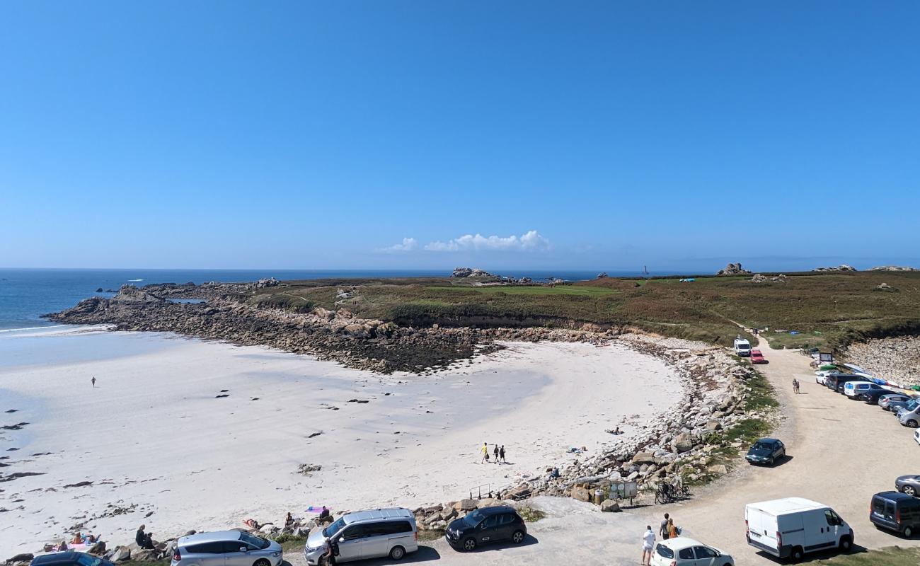 Plage de Saint-Laurent'in fotoğrafı açık bej kum yüzey ile