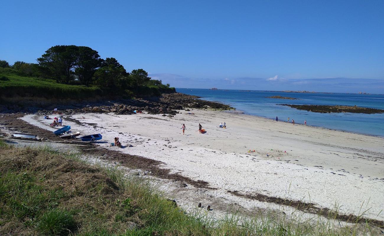 Plage de Penn Enez'in fotoğrafı parlak kum yüzey ile