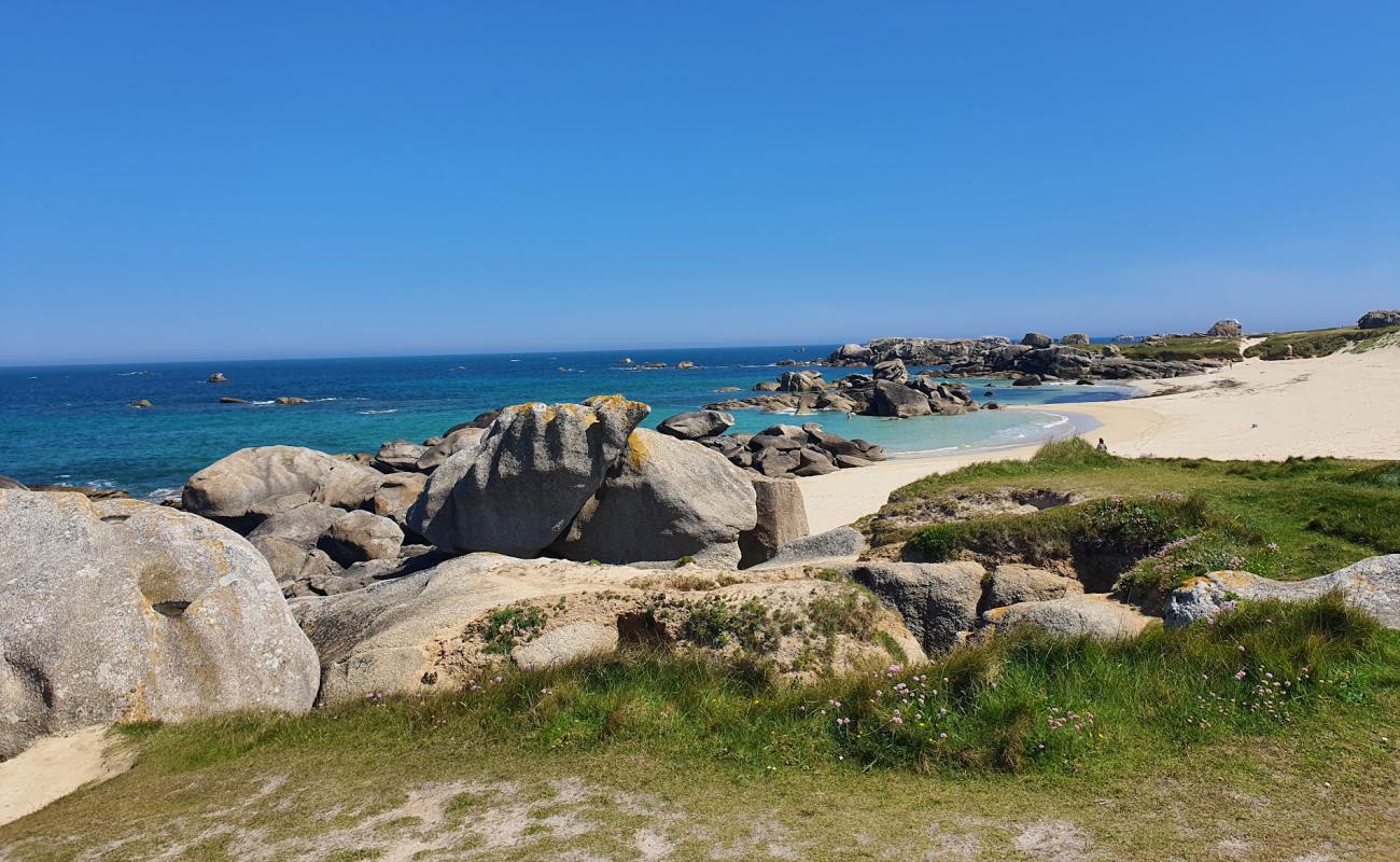 Plage Fanal Neizvran'in fotoğrafı parlak kum yüzey ile