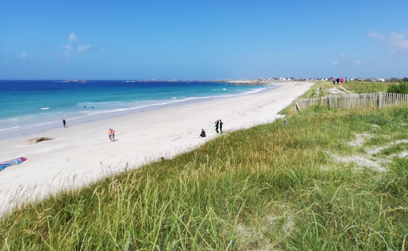 Plage Boutrouilles'in fotoğrafı açık bej kum yüzey ile